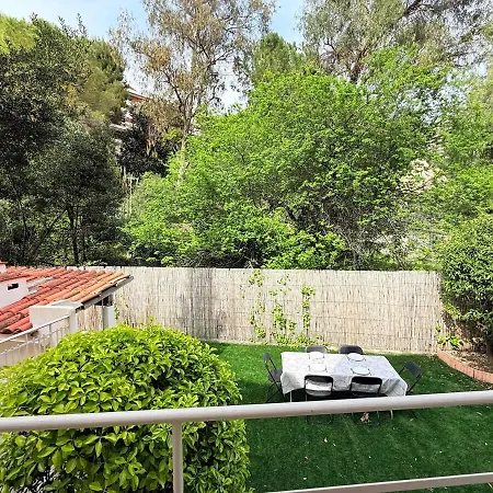 Modern House Fabron, Garden, Air Conditioning Hébergement de vacances *